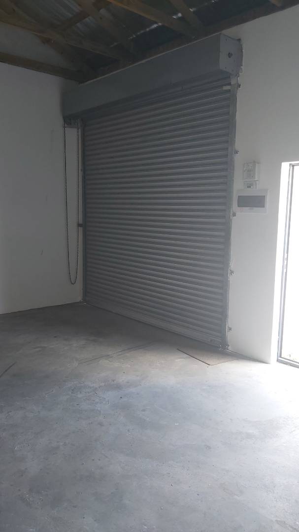 To Let commercial Property for Rent in Overbaakens Eastern Cape